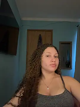 Snapshot of sophiiahot chatting on April 18, 11:58 am sophiiahot online show from April 18, 11:58 am