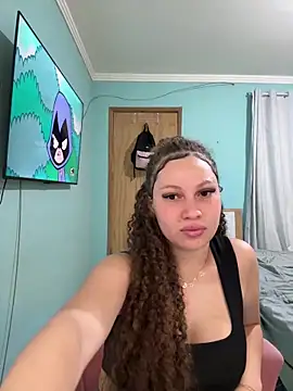 Snapshot of sophiiahot chatting on June 12, 11:53 am sophiiahot online show from June 12, 11:53 am