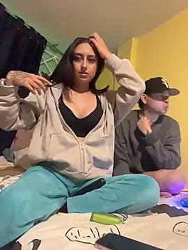 hotlatinocouple   online show from June 29, 2:18 am