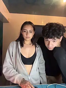 hotlatinocouple   online show from July 15, 6:40 am