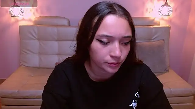 Snapshot of Marianne_Cam chatting on June 11, 1:31 pm Marianne Cam online show from June 11, 1:31 pm