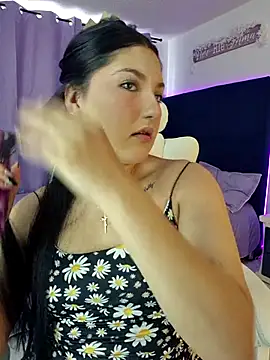 Snapshot of Celestee_21 chatting on May 30, 8:06 pm Celestee 21 online show from May 30, 8:06 pm