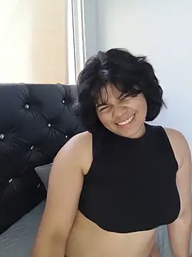 Jenna Greyy  online show from May 19, 9:43 pm