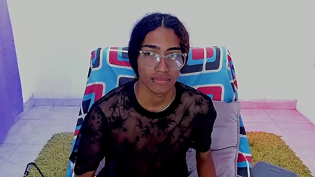 triiangel latinboy online show from July 20, 12:40 pm