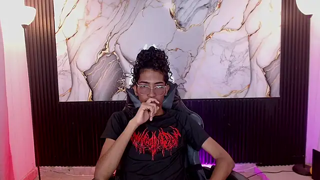 triiangel latinboy online show from July 24, 12:14 pm