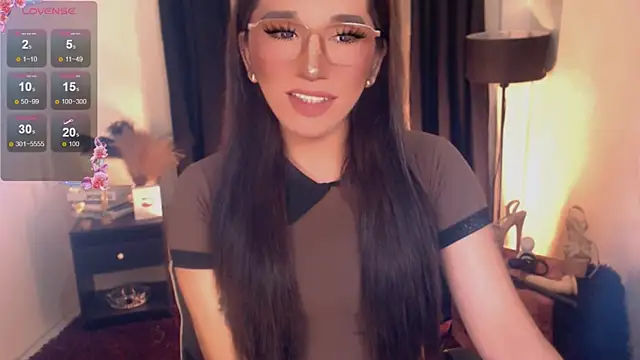Snapshot of Precious_RoseDollxxx chatting on June 15, 6:48 am Precious RoseDollxxx online show from June 15, 6:48 am