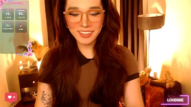 Snapshot of Precious_RoseDollxxx chatting on July 5, 7:26 am Precious RoseDollxxx online show from July 5, 7:26 am