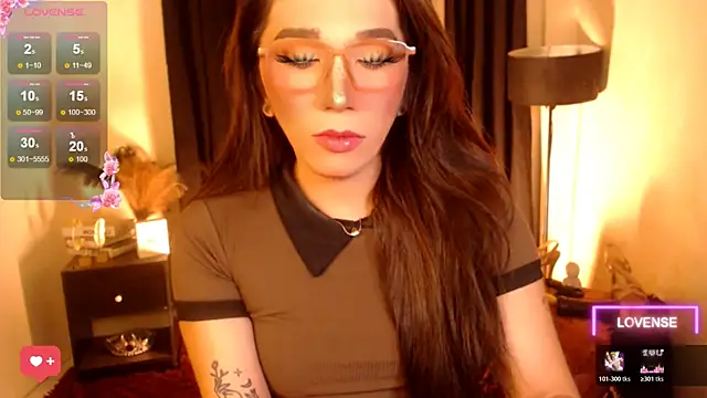 Snapshot of Precious_RoseDollxxx chatting on July 10, 7:45 am Precious RoseDollxxx online show from July 10, 7:45 am