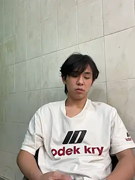 titi-999 online show from July 28, 4:39 pm