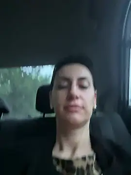 MissGiulia online show from May 14, 2:51 am