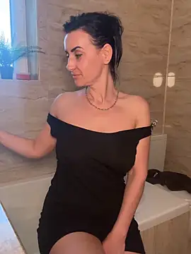 MissGiulia online show from May 16, 3:22 pm