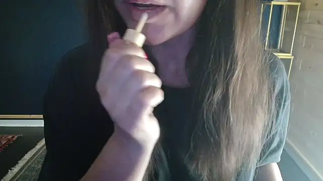 Snapshot of NicoleLove_ chatting on June 3, 5:32 am NicoleLove online show from June 3, 5:32 am
