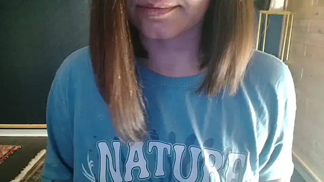 Snapshot of NicoleLove_ chatting on June 17, 4:59 am NicoleLove online show from June 17, 4:59 am