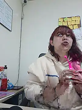AliceScoot  online show from June 15, 2:36 am
