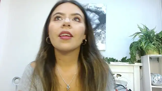 SalomeMartinez  online show from May 22, 3:39 pm