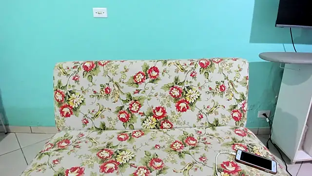 Snapshot of amaracamgirl chatting on February 23, 2:31 am amaracamgirl online show from February 23, 2:31 am