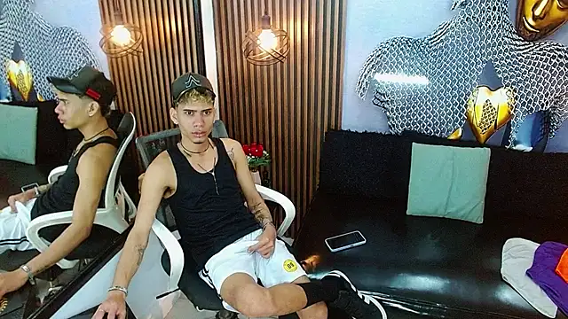 Skinny cute Alyer online show from June 5, 2:18 am