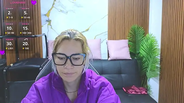 alonddra tay online show from July 17, 11:39 am