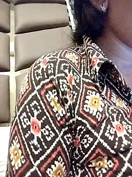 Snapshot of Soniya5360 chatting on April 9, 8:36 pm Soniya5360 online show from April 9, 8:36 pm