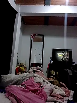 Snapshot of lunalizzy5 chatting on April 14, 8:48 pm lunalizzy5 online show from April 14, 8:48 pm