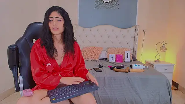 elizabeth santos1 online show from June 11, 2:53 am