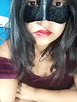 MorriganRosee online show from June 12, 4:00 am
