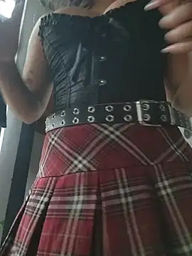 NefertitiXO online show from June 16, 3:47 pm