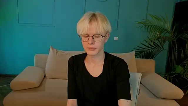 Snapshot of Liam_Blair chatting on July 18, 3:44 am Liam Blair online show from July 18, 3:44 am