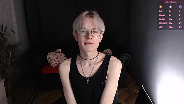 Snapshot of Liam_Blair chatting on August 5, 10:07 am Liam Blair online show from August 5, 10:07 am