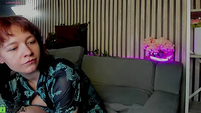 Snapshot of Ricki_Bloom chatting on April 16, 9:21 am Ricki Bloom online show from April 16, 9:21 am