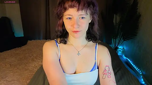 Snapshot of Ricki_Bloom chatting on April 27, 1:14 am Ricki Bloom online show from April 27, 1:14 am