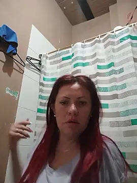 carolinhe26 online show from June 23, 10:57 am