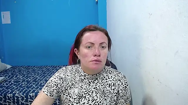 carolinhe26 online show from July 18, 9:40 pm