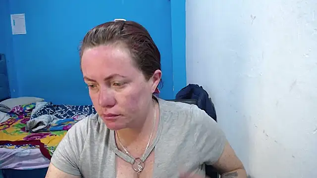 carolinhe26 online show from July 19, 3:38 pm