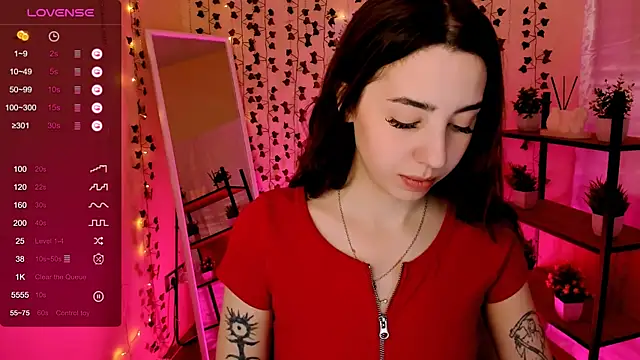 CharliGrace  online show from May 2, 8:08 am
