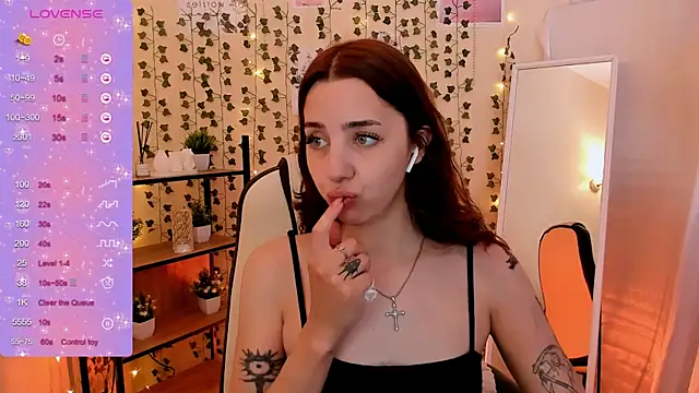 CharliGrace  online show from July 5, 6:20 am