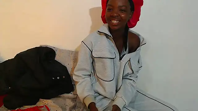 PetiteEbonyBabe  online show from July 16, 4:51 am