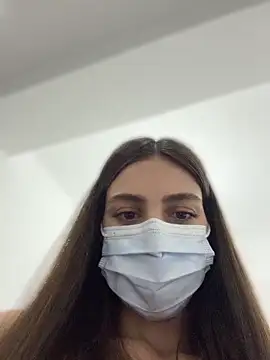 Snapshot of _Mia_L_ chatting on April 10, 5:17 pm Mia L online show from April 10, 5:17 pm