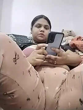 hotsilk21 online show from June 6, 9:36 am