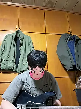 Snapshot of zarokkubokki chatting on May 13, 11:07 am zarokkubokki online show from May 13, 11:07 am