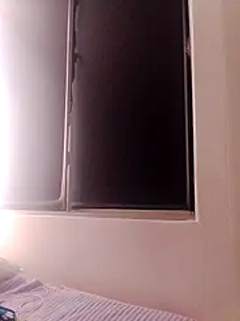 Snapshot of Izel_ chatting on June 2, 5:04 pm Izel online show from June 2, 5:04 pm