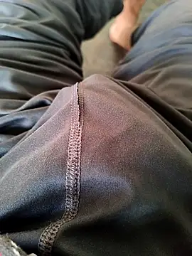 Snapshot of rahul2222 chatting on April 11, 9:46 am rahul2222 online show from April 11, 9:46 am