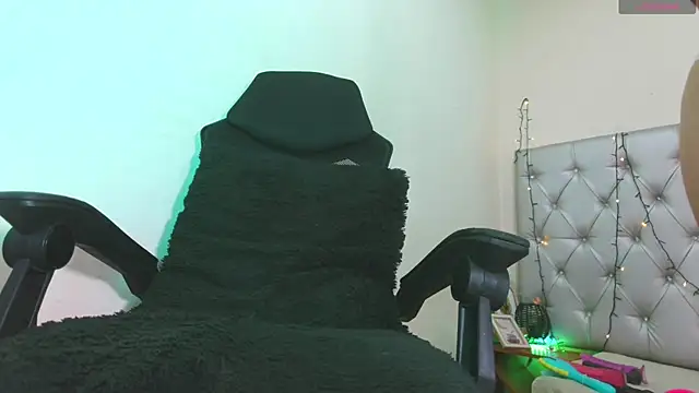 Sharonxt online show from July 16, 8:37 pm