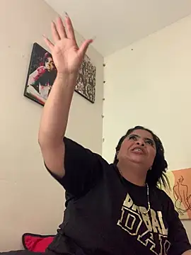 megan purpura online show from June 10, 7:13 pm