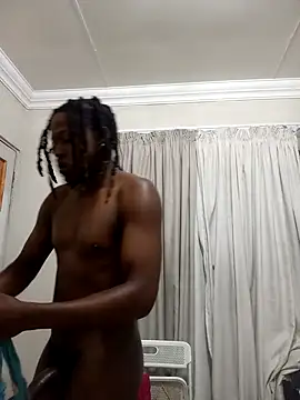 Snapshot of Therealdeedesirae chatting on April 15, 3:35 am Therealdeedesirae online show from April 15, 3:35 am