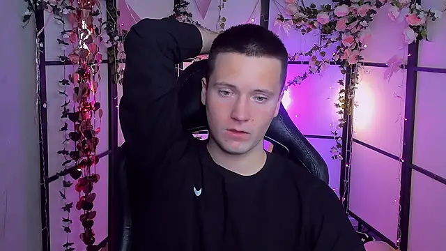 ZackVibe online show from April 13, 5:35 am