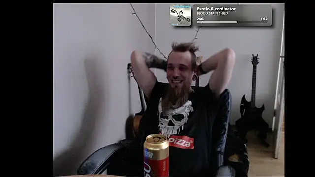 Snapshot of THatRandomMetalHead chatting on June 10, 4:39 pm THatRandomMetalHead online show from June 10, 4:39 pm