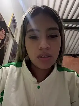 Kimmiebellarie online show from June 7, 11:52 pm