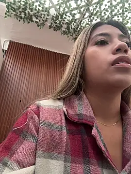 Kimmiebellarie online show from June 8, 12:27 pm