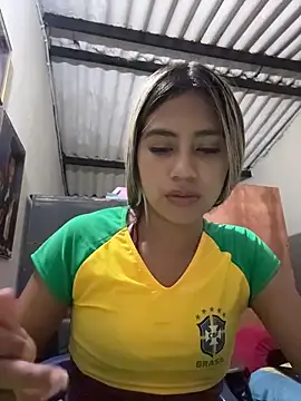 Kimmiebellarie online show from June 14, 2:09 am